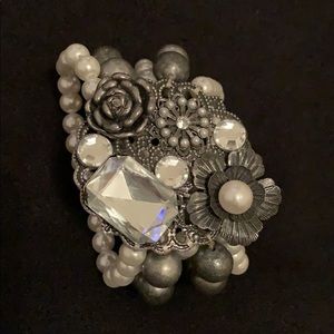 Metal and Pearl Bracelet